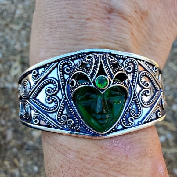 New Carved Goddess Face Green Quartz 925 Silver Cuff Bracelet. - Picture 3 of 16
